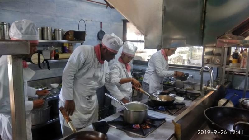 Guru Nanak Institute of Hotel Management Nagpur Facilities photo 32